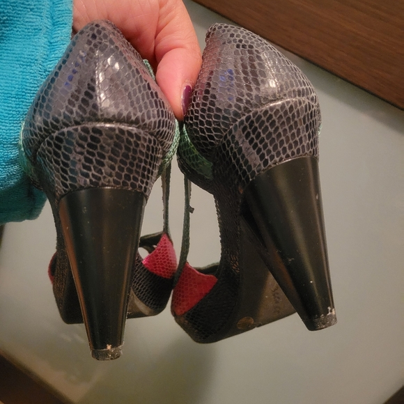 Womens shoes - Picture 5 of 5